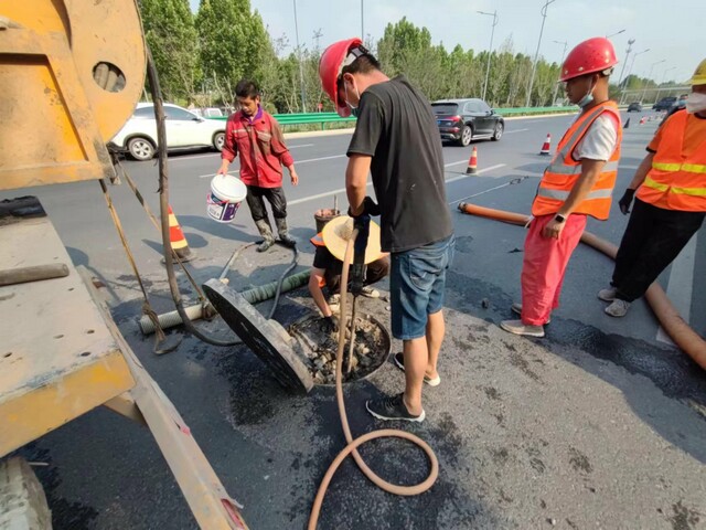 沙河管道潜水封堵气囊